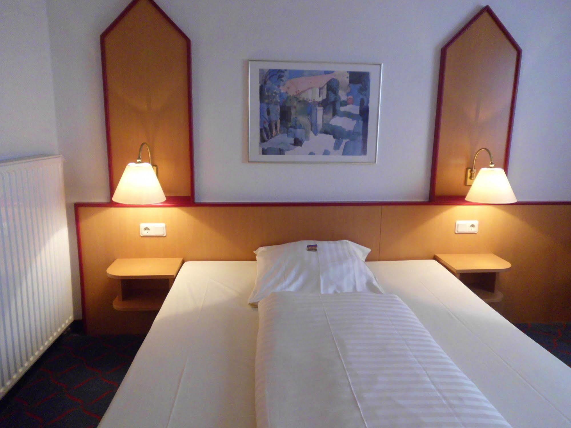 Hotel Montana Lauenau Kültér fotó