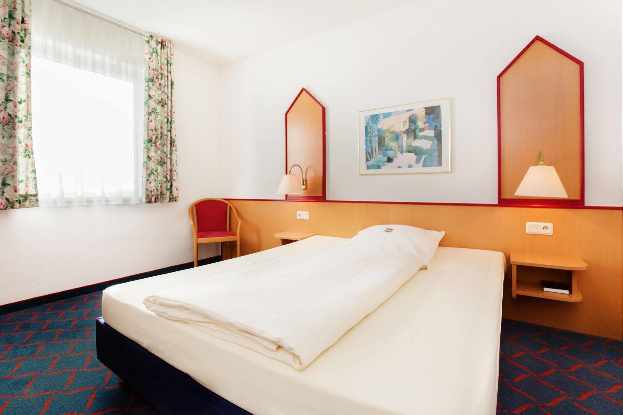 Hotel Montana Lauenau Kültér fotó