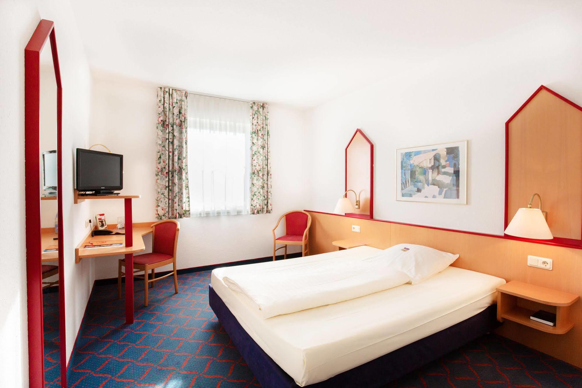 Hotel Montana Lauenau Kültér fotó