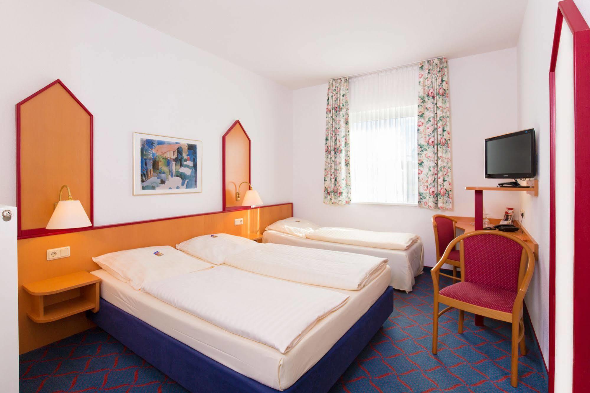 Hotel Montana Lauenau Kültér fotó